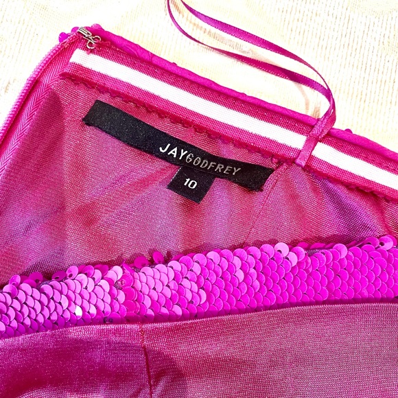 Life of the Party! - Picture 3 of 3